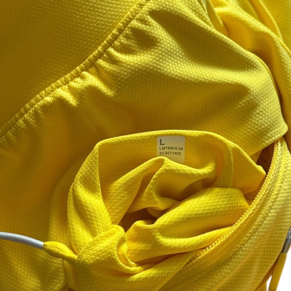 Lululemon License to Train Linerless Yellow Pique Short 7" - Picture 7 of 9
